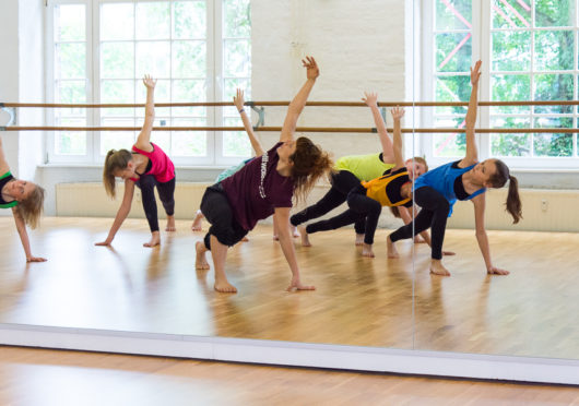 Tanzworkshop in Breakdance, Ballett, Tanzakrobatik, oder was das Geburtstagkind sich wünscht